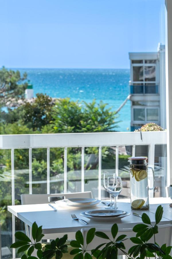 Residence Mediterranee - Beachfront - Sun And Seaview - Pool - Private Parking Cagnes-sur-Mer Esterno foto