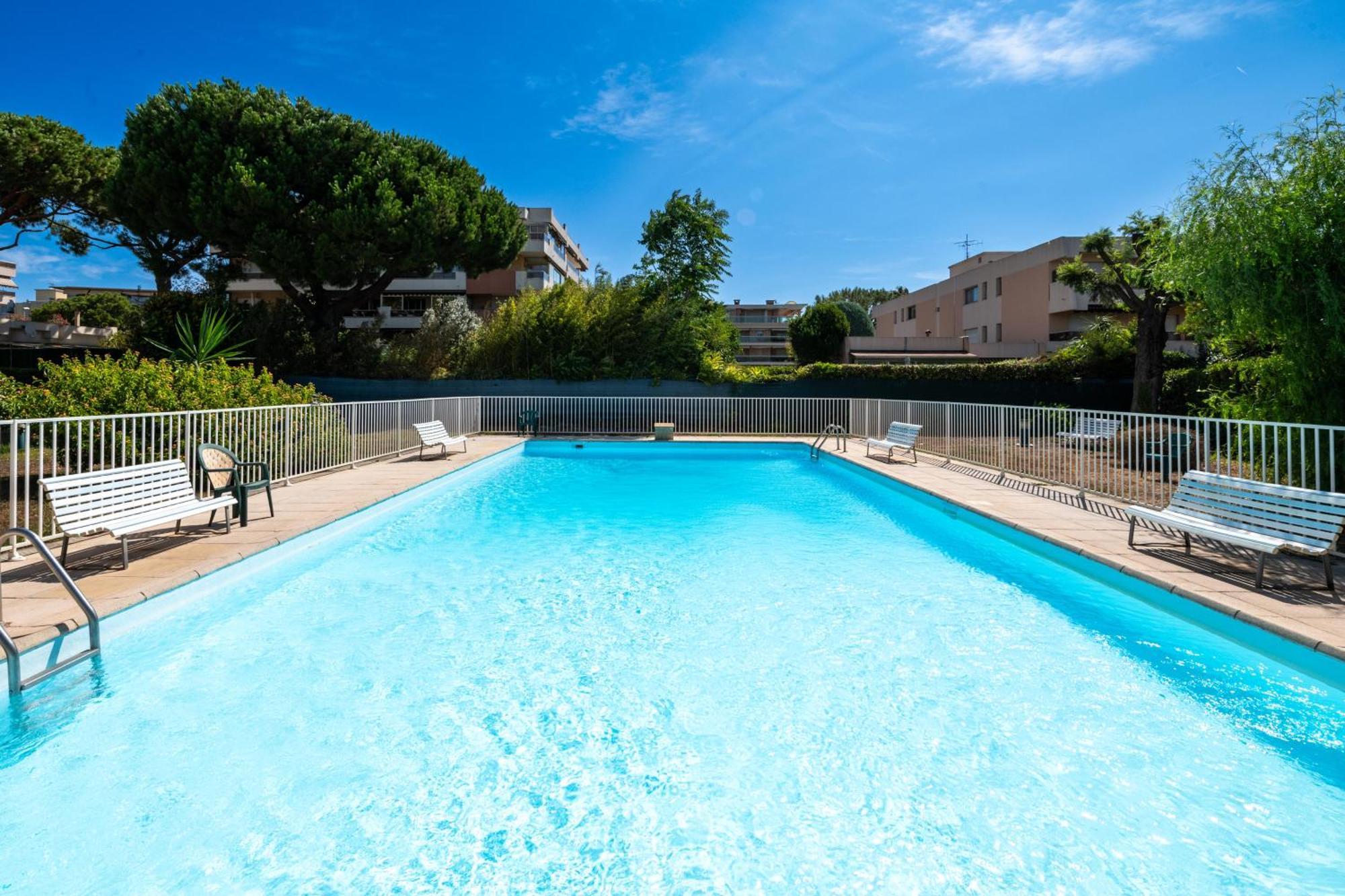 Residence Mediterranee - Beachfront - Sun And Seaview - Pool - Private Parking Cagnes-sur-Mer Esterno foto